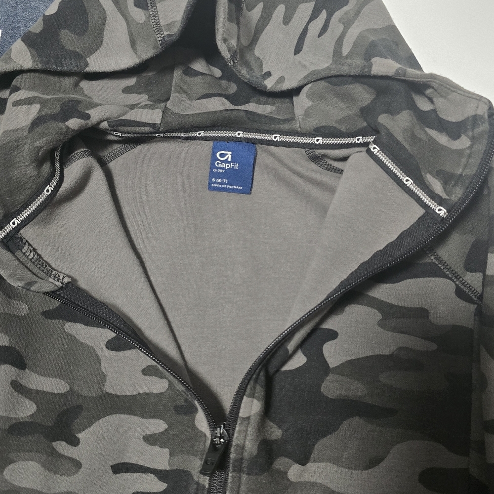 Youth Boy Size 6-7, 7 Camo and Blue Kids Hoodie and Sweatshirt Bundle - Picture 9 of 15